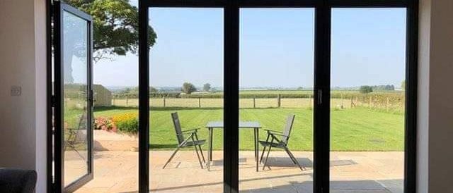 Aluminium Doors 640x274